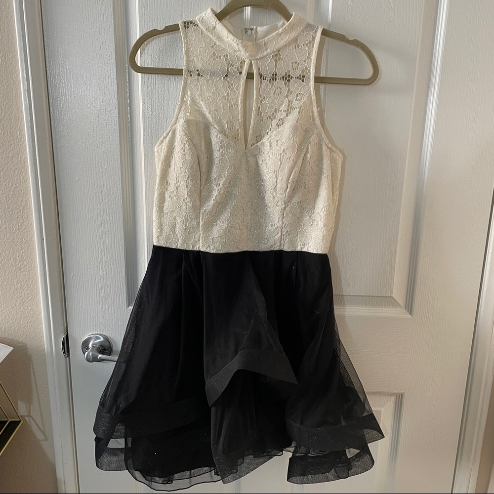NWT Sparkle Sleeveless Party Dress